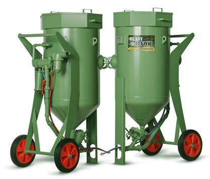 Абразивоструйный аппарат с дистанционным управлением и дозатором для металлической дроби Contracor BlastRazor Z-200 RCS