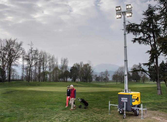 Осветительная мачта со светодиодными лампами HiLight